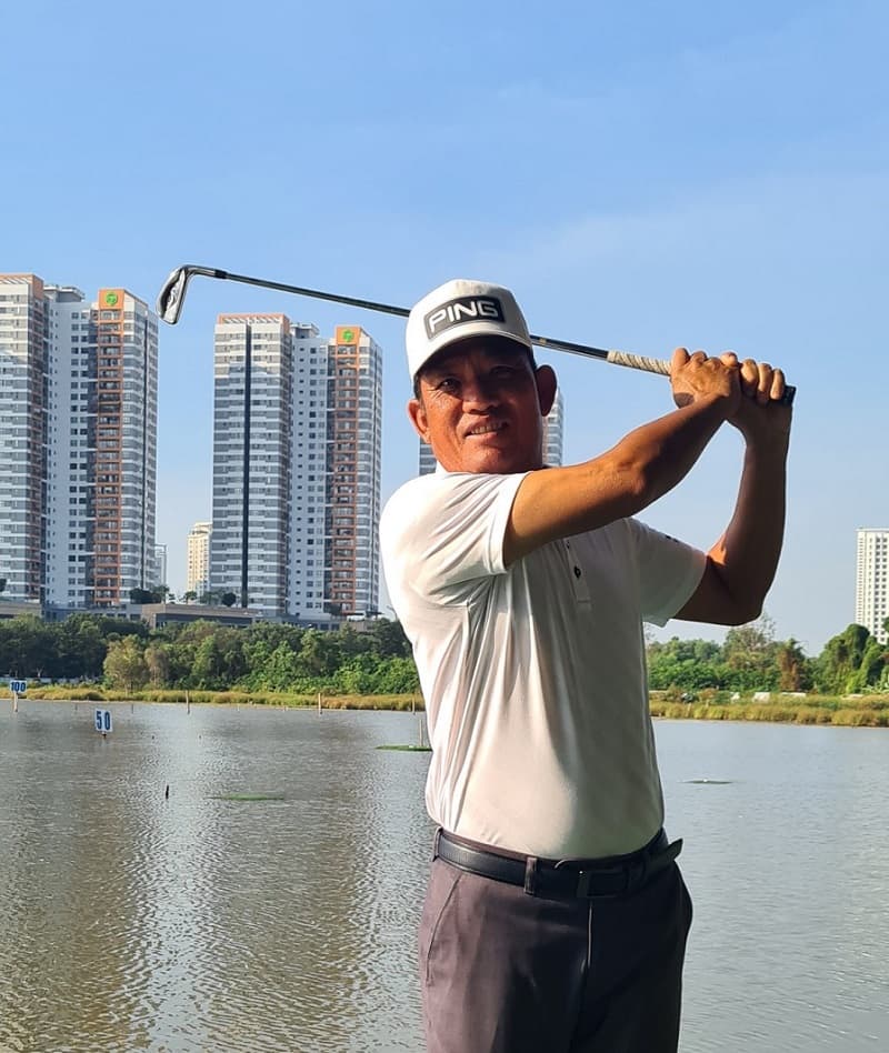 HLV Phạm Minh Tuấn được đánh giá là có trình độ chuyên môn cao mà mọi golfer HCM không nên bỏ qua