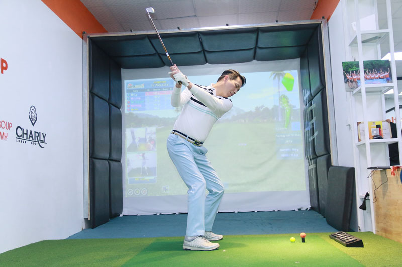 Hệ thống phòng tập golf 3D hiện đại 