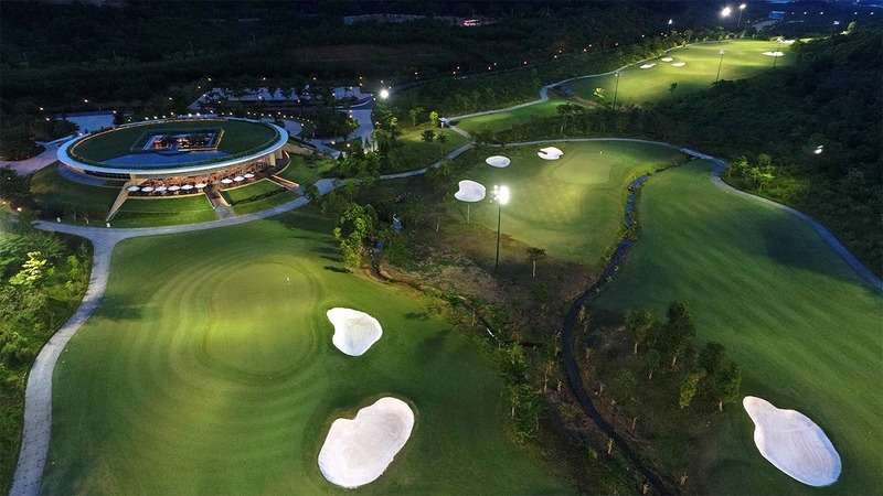 Mức phí tại sân golf Đà Nẵng Ba Na Hills Golf Club khá hợp lý