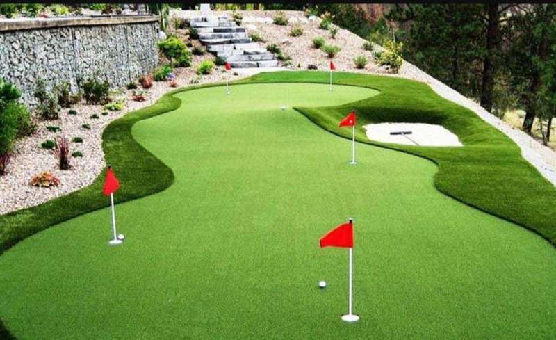 Nếu bạn không có nhiều thời gian ra sân lớn, sân golf mini chính là giải pháp cực kỳ lý tưởng