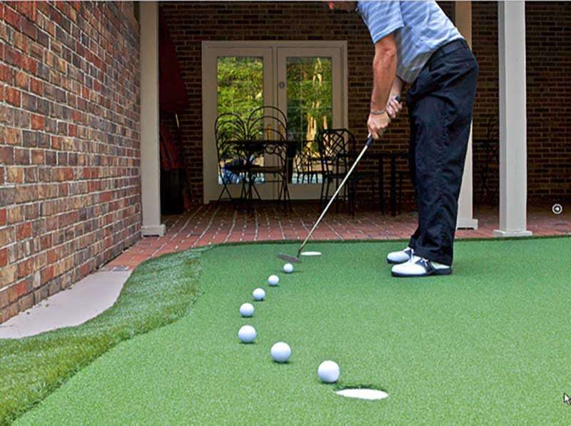 Sân golf mini giúp tiết kiệm thời gian, không gian và chi phí chơi golf cho người chơi
