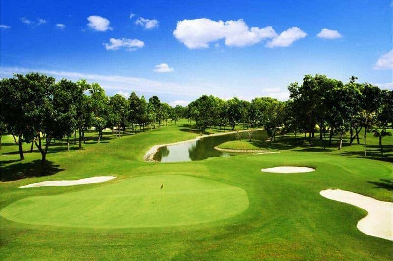 Sân tập golf Rạch Chiếc là địa điểm lý tưởng dành cho các tay golf mới muốn thử sức và trải nghiệm