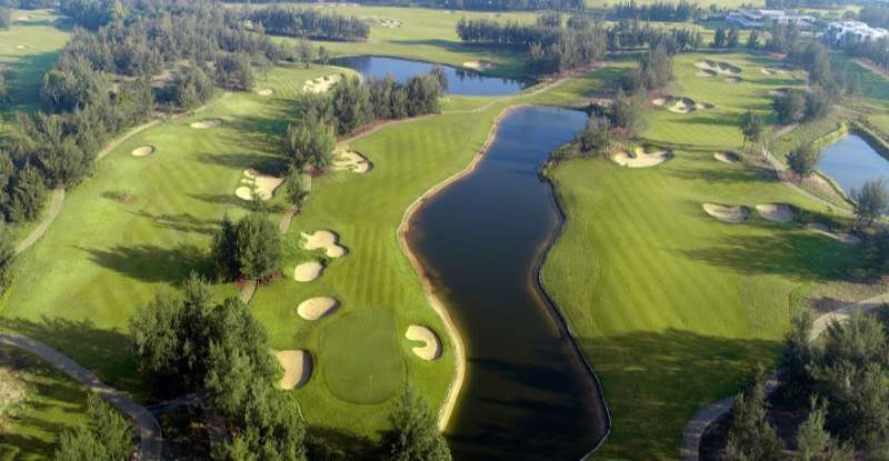  Chi phí dịch vụ tại sân golf Montgomerie Links dao động tuỳ thuộc vào hình thức chơi, thời gian chơi và đối tượng người chơi 