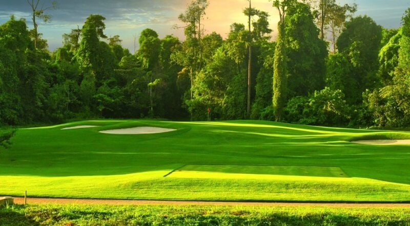 Vinpearl Golf Phú Quốc được thiết kế và thi công theo mô hình sân golf biển đảo với tiêu chuẩn 27 hố