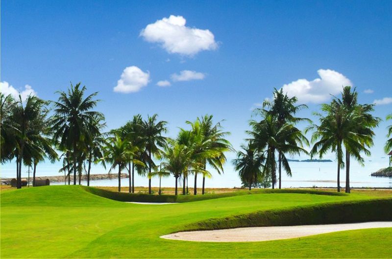 Sân tập golf Nha Trang Diamond Bay sở hữu nhiều tiện ích hiện đại