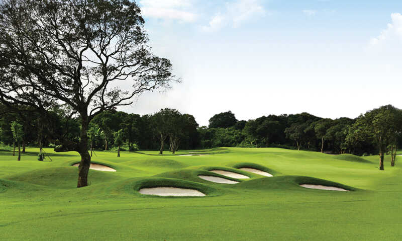 Sân golf Nhân Sư nổi tiếng với vẻ đẹp cuốn hút cùng địa hình ấn tượng