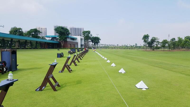 Bảng giá tập luyện tại sân golf Cầu Giấy được cập nhật liên tục