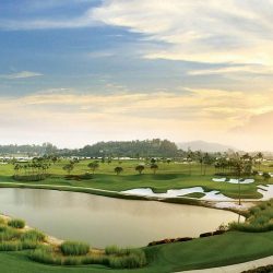 Sân golf Hà Nội Sóc Sơn sở hữu đầy đủ những ưu điểm nổi bật nhất về cả cảnh quan, thiết kế và chất lượng dịch vụ