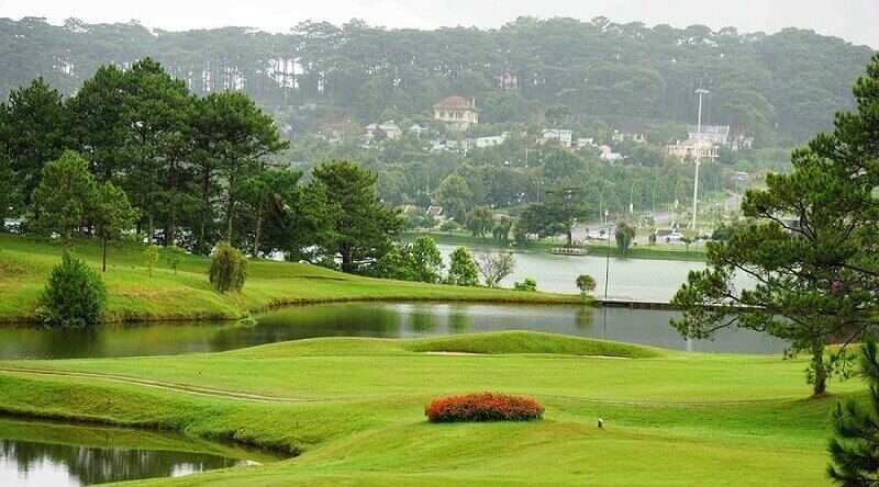 Sân golf Đà Lạt là sân golf cổ nhất Việt Nam