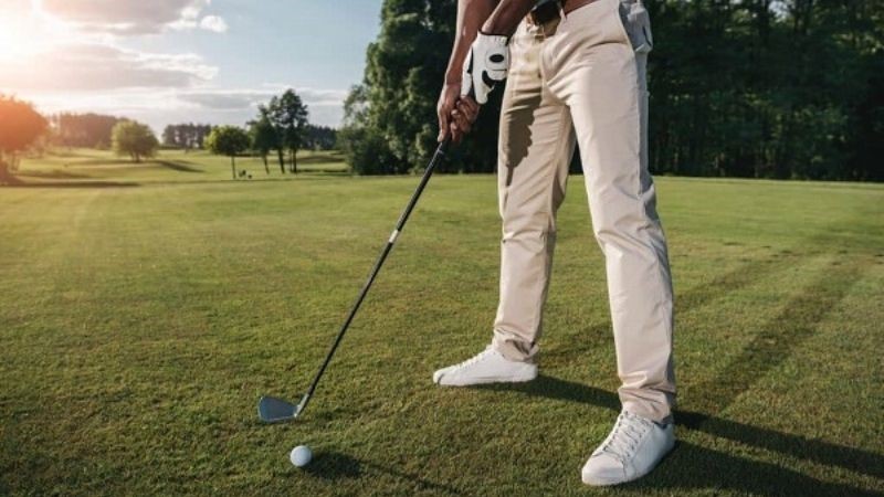 Cầm gậy golf đúng kỹ thuật nâng cao độ chính xác cú đánh