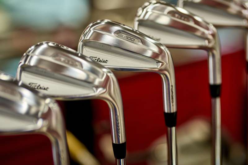 Bộ gậy golf Titleist T100S Irons có thiết kế đẹp mắt