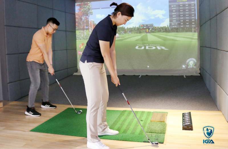 IGA có hệ thống phòng golf 3d cho golfer luyện tập