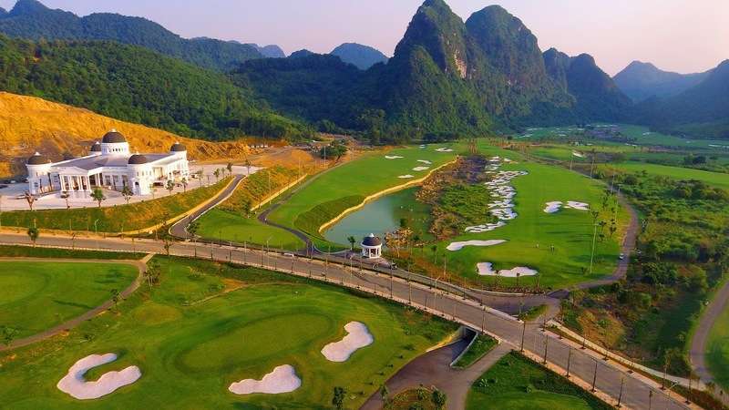 Tập golf tại sân Kim Bảng Stone Valley giúp golfer dễ kiến tạo đường bóng đẹp