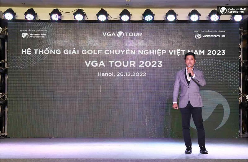 Ông Nguyễn Thái Dương giới thiệu hệ thống giải golf chuyên nghiệp 2023 do VGA tổ chức