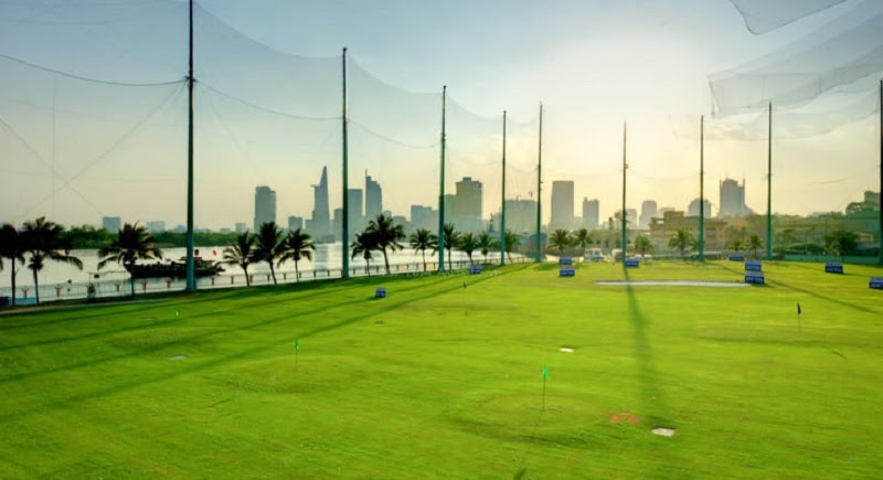 Sân tập golf Him Lam có diện tích rộng lớn cho golfer thỏa sức luyện tập