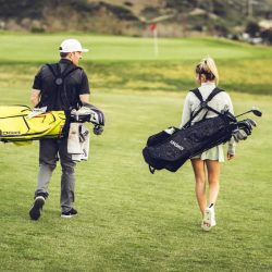 Chọn lựa kích thước túi gậy golf phù hợp để mang vác dễ dàng