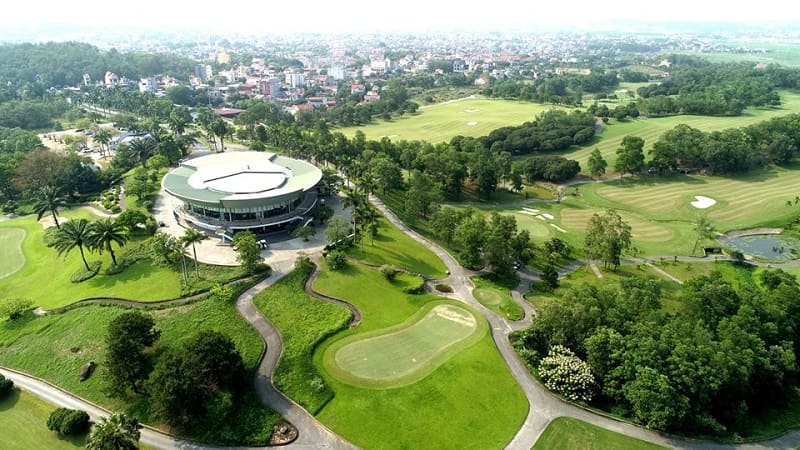 Sân golf Chí Linh nhìn từ trên cao xuống