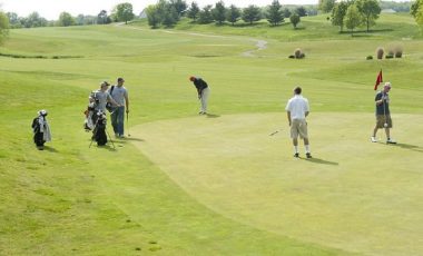 Nắm vững luật chơi golf 18 lỗ golfer sẽ tránh được những lỗi không mong muốn