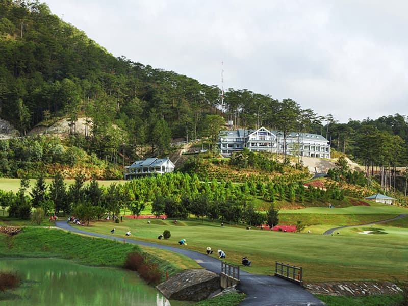 Đây là một trong những sân golf được đánh giá cao nhất tại tỉnh Lâm Đồng