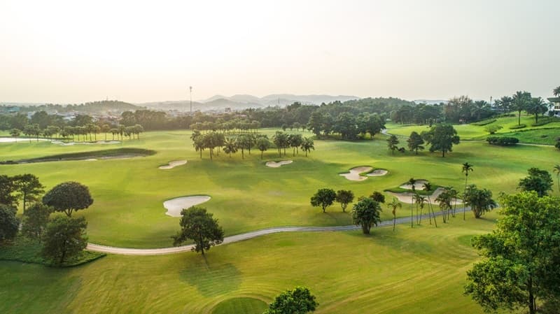 Chi Linh Star Golf & Country Club được đánh giá là một trong những sân golf đẹp nhất miền Bắc
