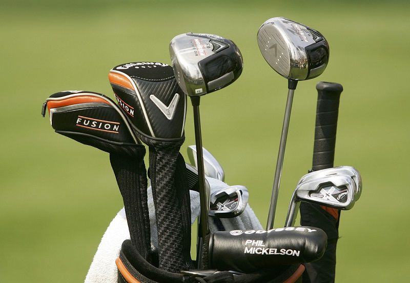 Cover gậy golf có thiết kế đơn giản, hài hoà và không kém phần sang trọng